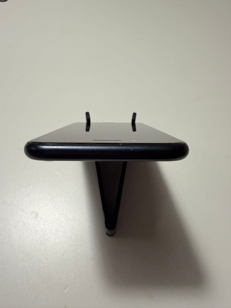 Apple iPhone SE (第3世代) ブラック