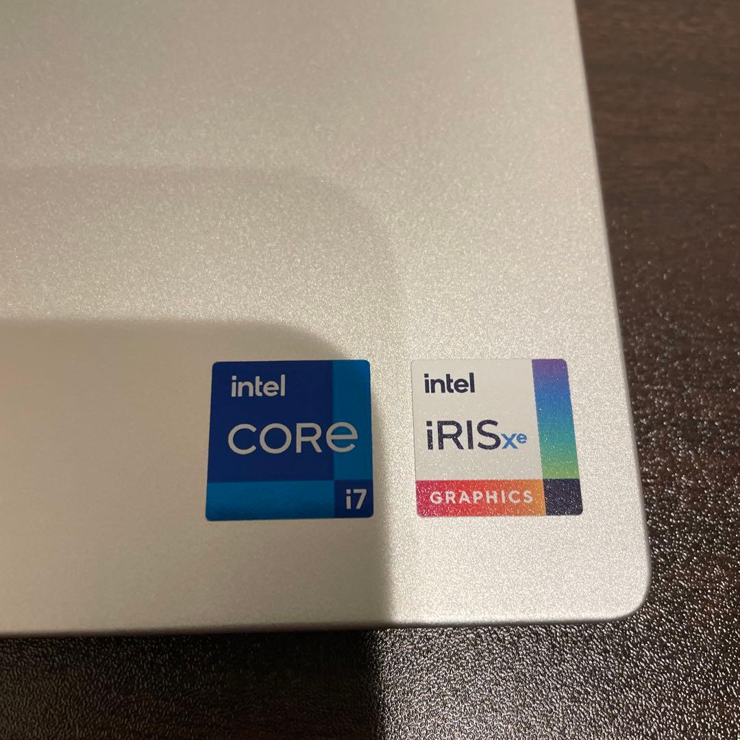 Dell ノートPC Inspiron16 5620