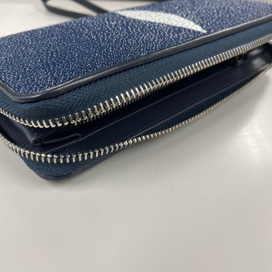スティングレイ 長財布 ネイビー ストラップ付 大容量 本革 ラウンドファスナー