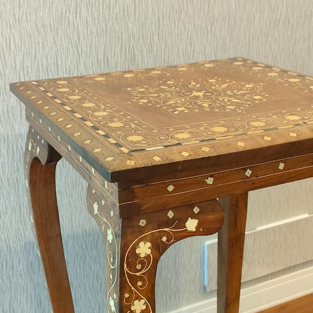 アンティーク　花台　象嵌　サイドテーブル　猫脚　棚付き