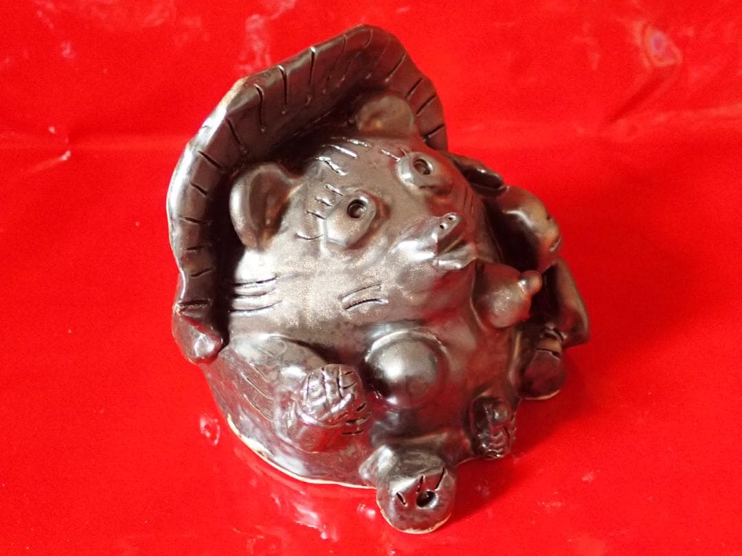 信楽狸　置物　ハンドメイド　スター狸　陶芸　オリジナル