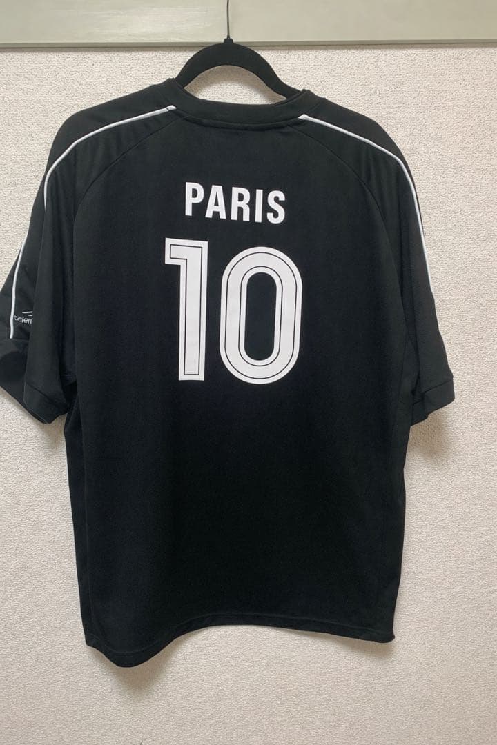 バレンシアガ サッカーシャツ PARIS 10