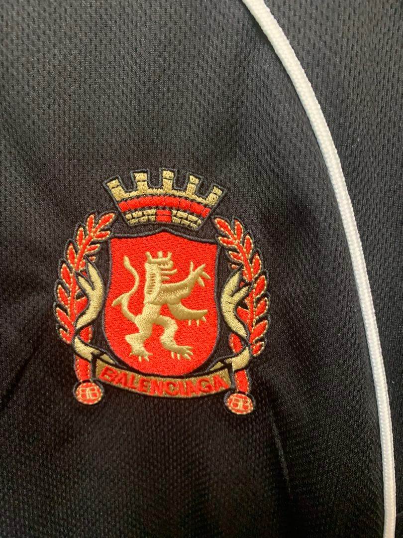 バレンシアガ サッカーシャツ PARIS 10