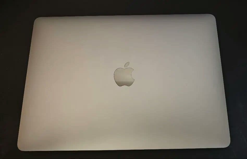 MacBook本体 MacBook Air 2020 i3 16GB 512GB