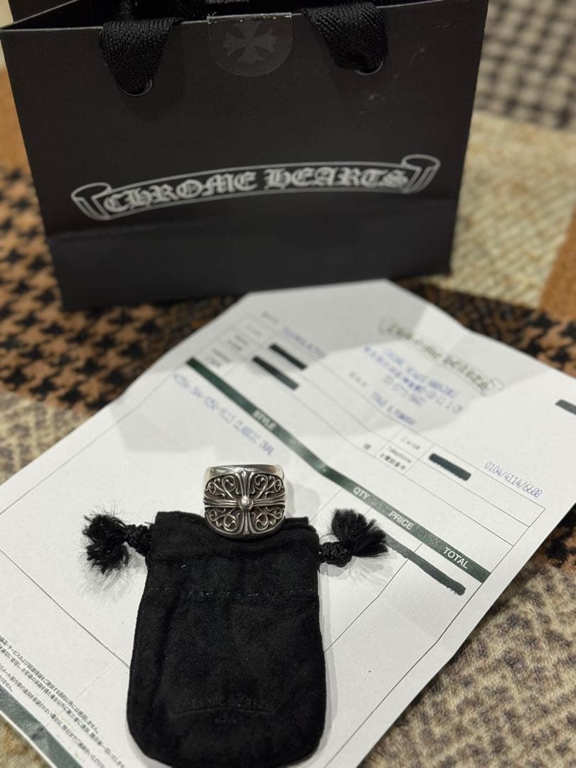 Chrome Hearts オーバルクロス25号