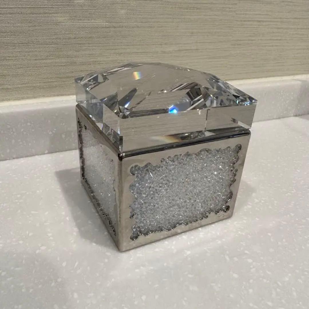 スワロフスキー　小物入れ　ぶどう　オブジェ　置物　ガラス