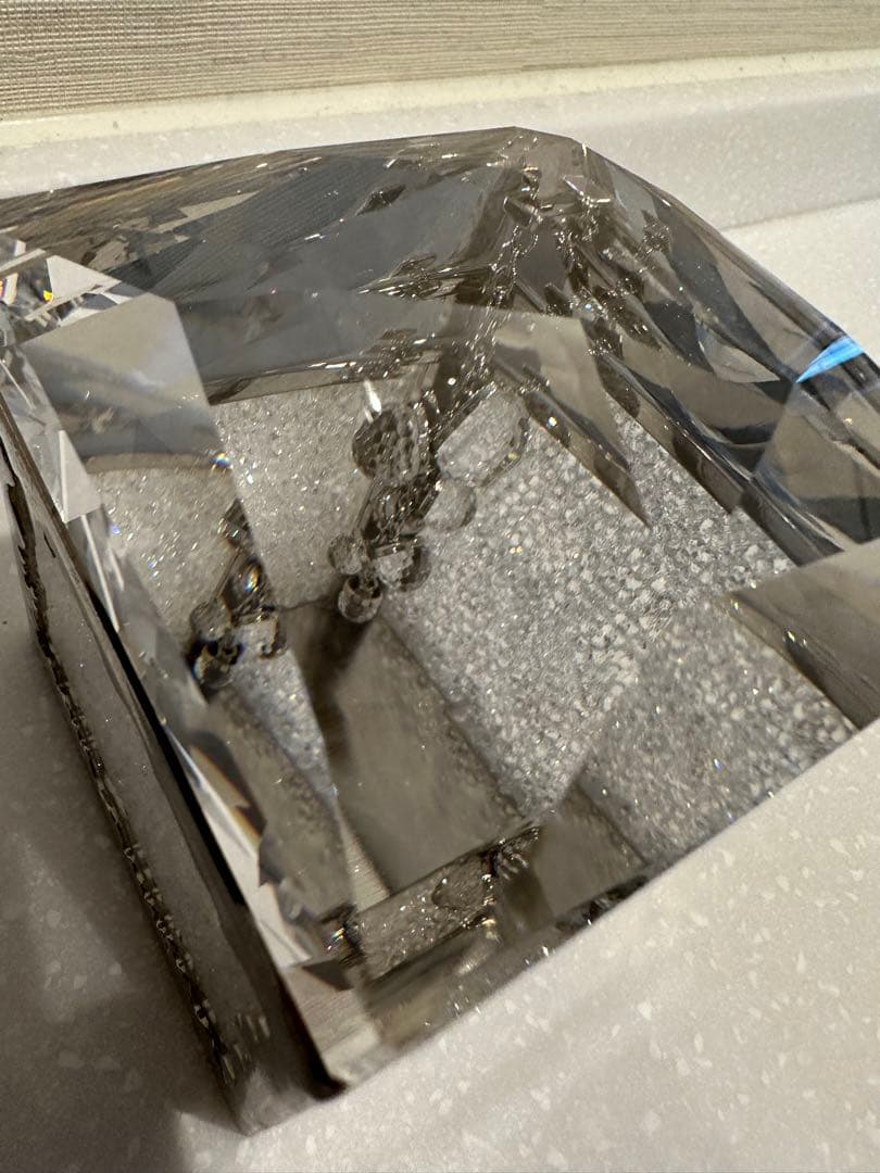 スワロフスキー　小物入れ　ぶどう　オブジェ　置物　ガラス