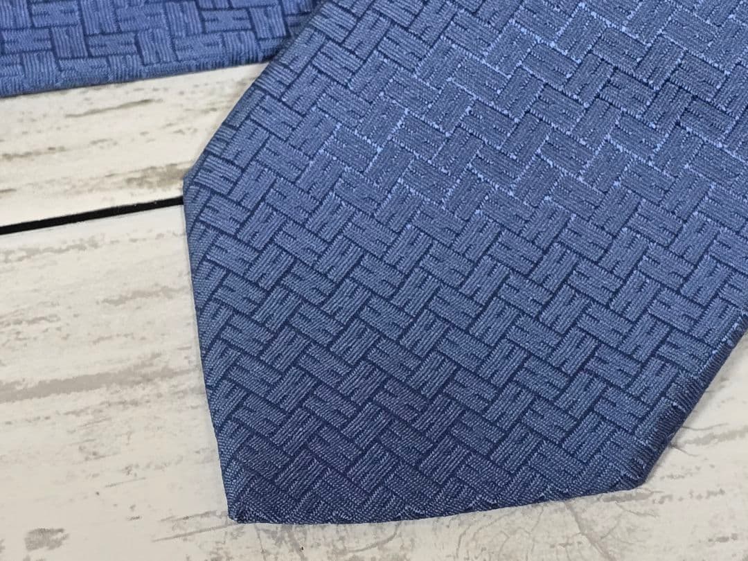 期間限定値下げエルメスHERMES H織りタイ ファソネ H030290T 05