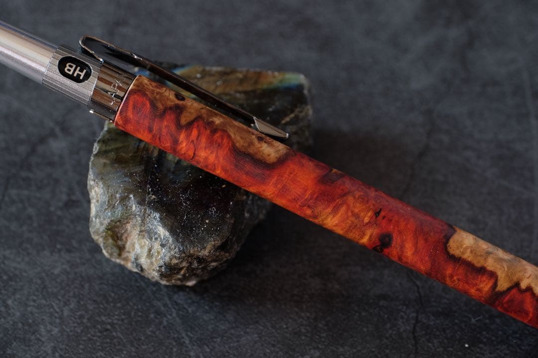 PG5木軸カスタム0166　高村杢工房 製図用シャープペンシル　花梨瘤極上の紅白
