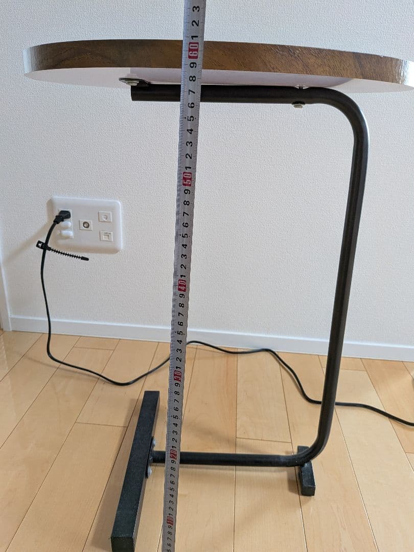 ソファーサイド木調テーブル　おしゃれ　コーヒーテーブル