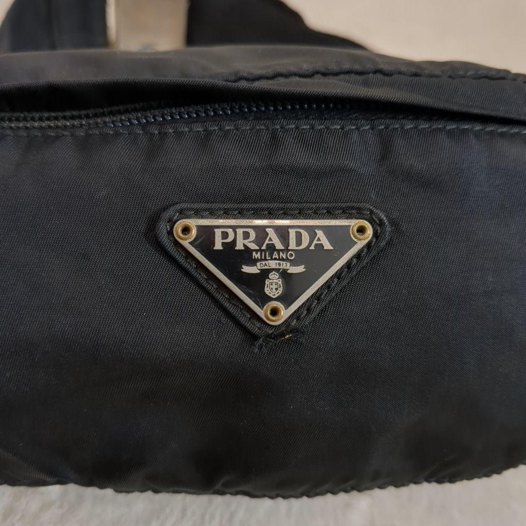 PRADA ボディバッグ ブラック テスートナイロン 三角ロゴ ウエストポーチ