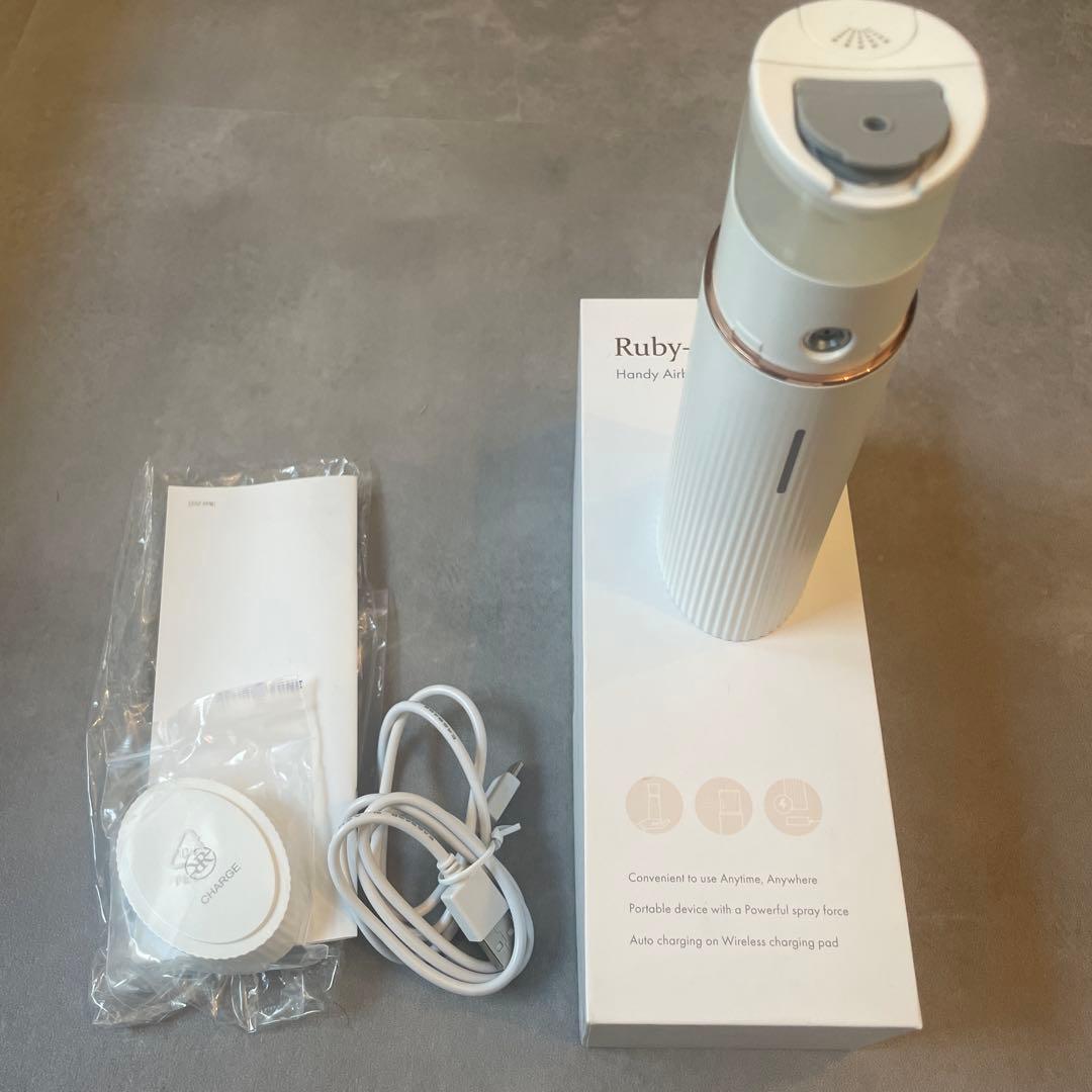Ruby- Cell ハンディ美顔器 自動充電付き
