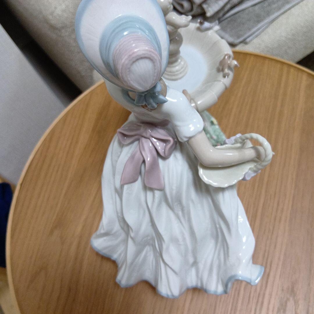 リヤドロ　LLADRO 春を告げる小鳥たち
