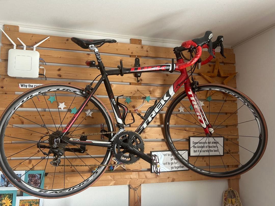 2.1 Trek Red/Black ロードバイク 中古