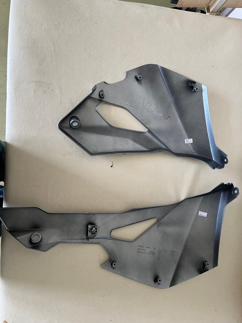 zx25r アンダーカウル　美品