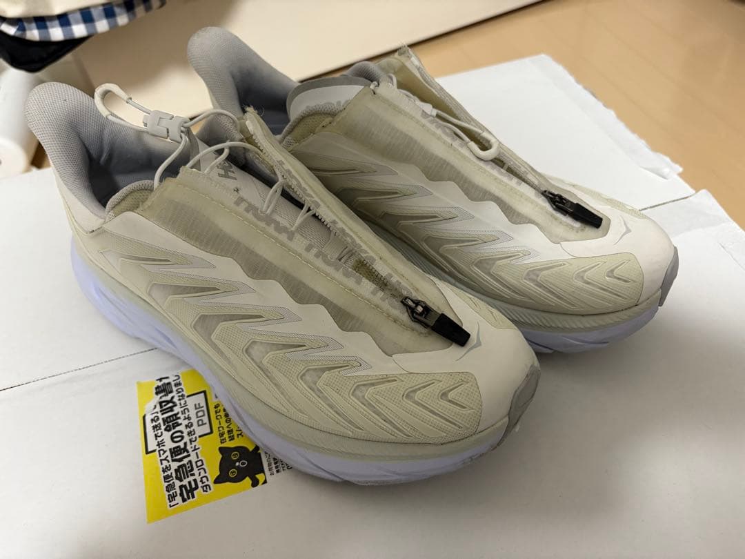 靴 HOKA ONEONE project clifton 27.0cm