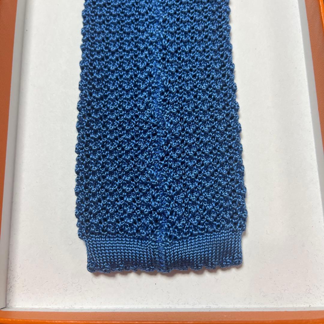美品　エルメス　ネクタイ　青　H柄 無地　ニットタイ