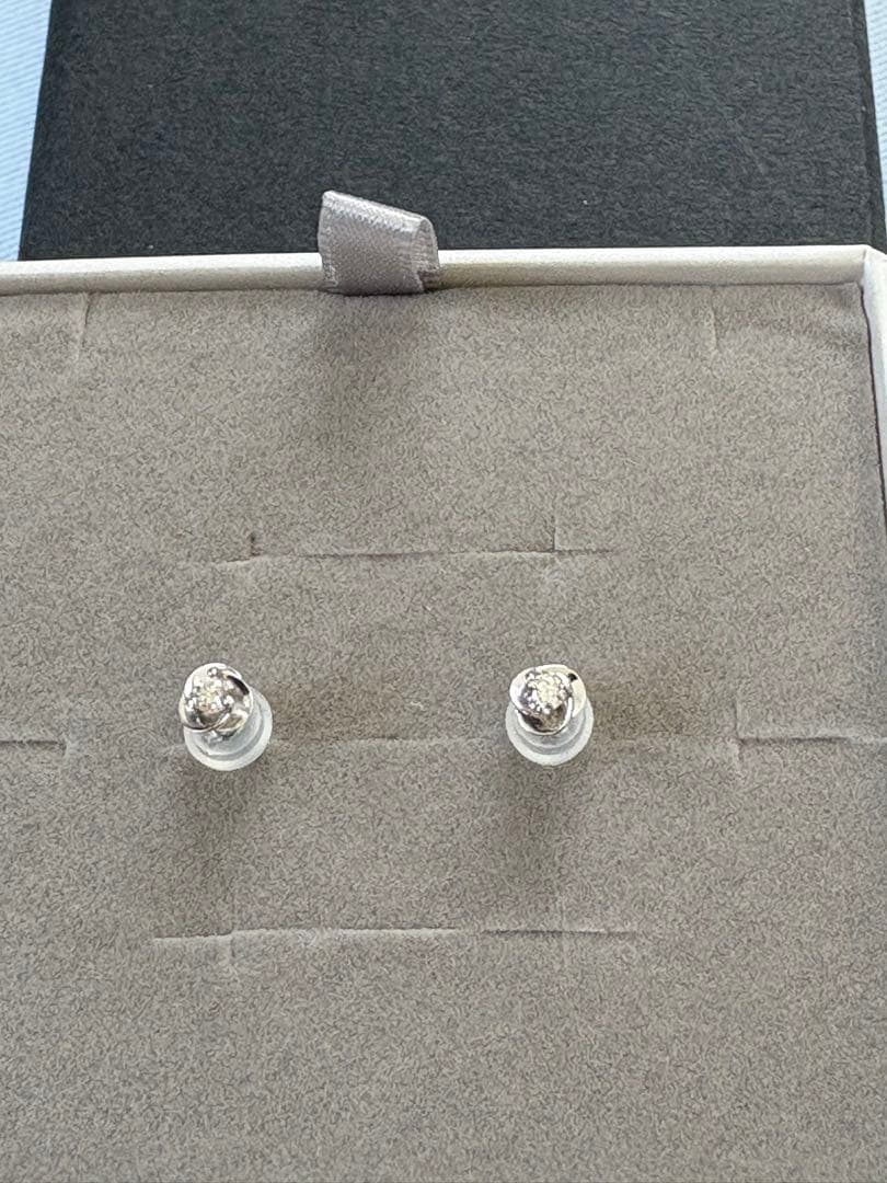 Pt900ダイヤモンドピアス一粒ローズ ツツミ