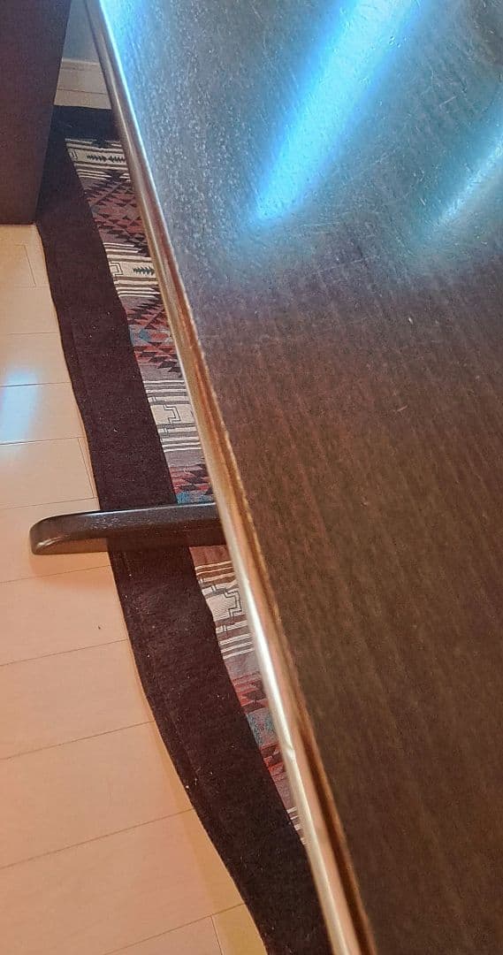 楕円形　ブラウン木製　ダイニングテーブル