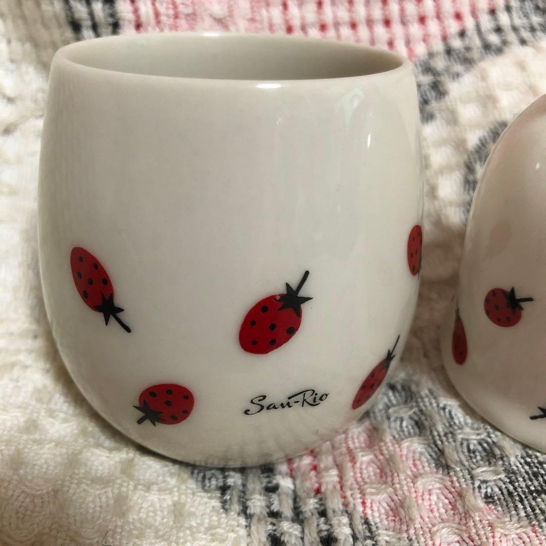 サンリオ初期　山梨シルクセンター　ストロベリーファンタジア　湯呑＆皿＆ベル　中古