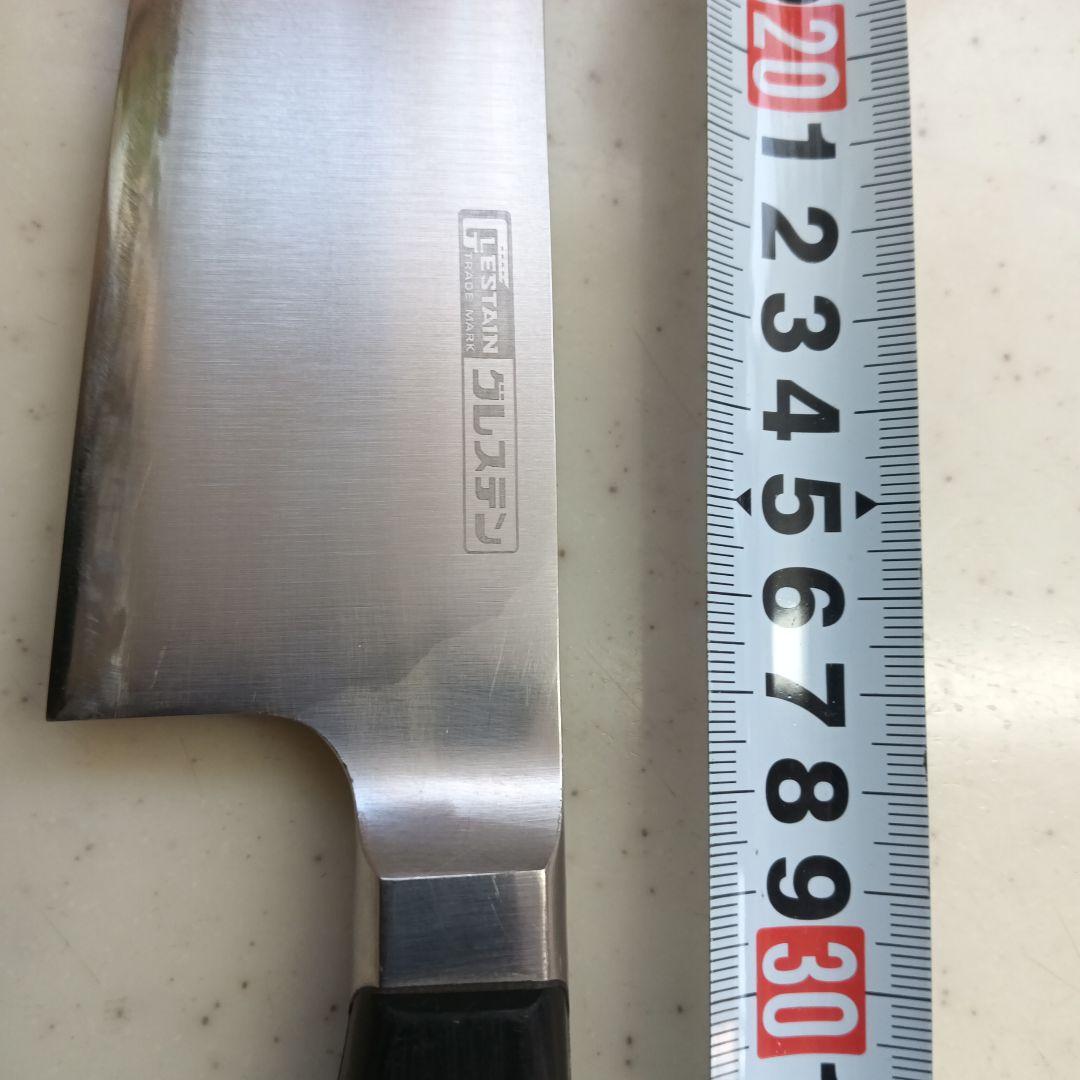 刃渡り約27cmの牛刀　グレステン