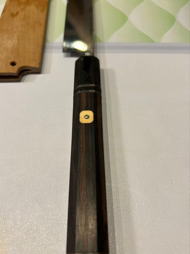 長寿 刃物。本焼 仙 日本刀の伝統。 鞘付き 纯正水烧き入れ