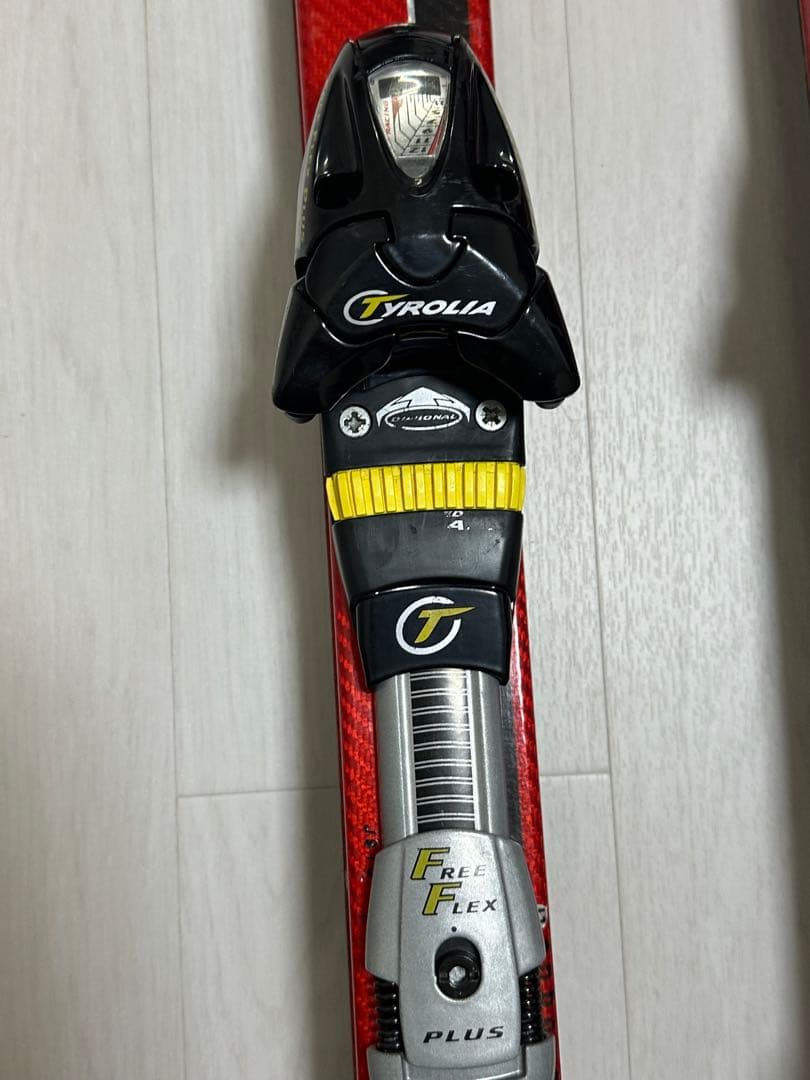SALOMONスキー板 SUPERAXE EQUIPE 2V ビンディング付