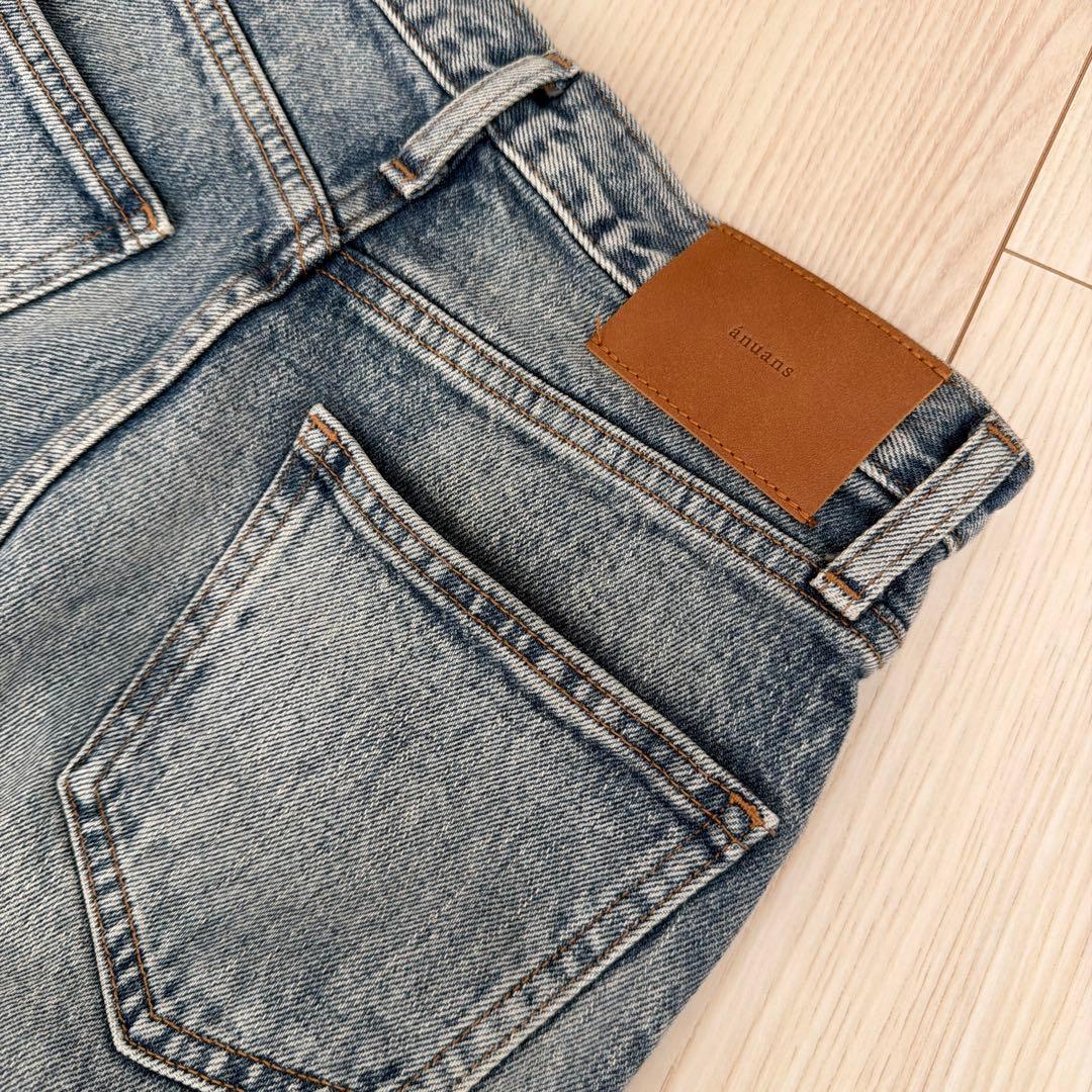 アニュアンス　Slim straight denim