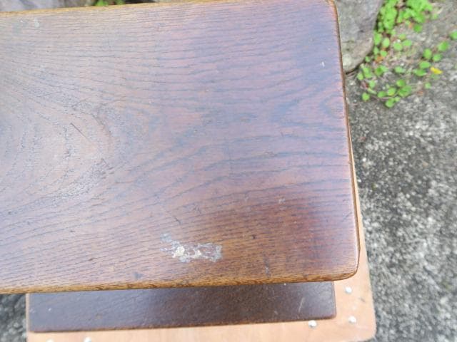 【昭和レトロ】木製ステップ台 うさぎマーク切り抜き 踏台 ディスプレイ