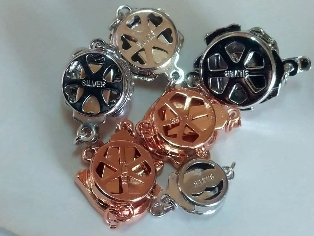 アクセサリーパーツ沢山