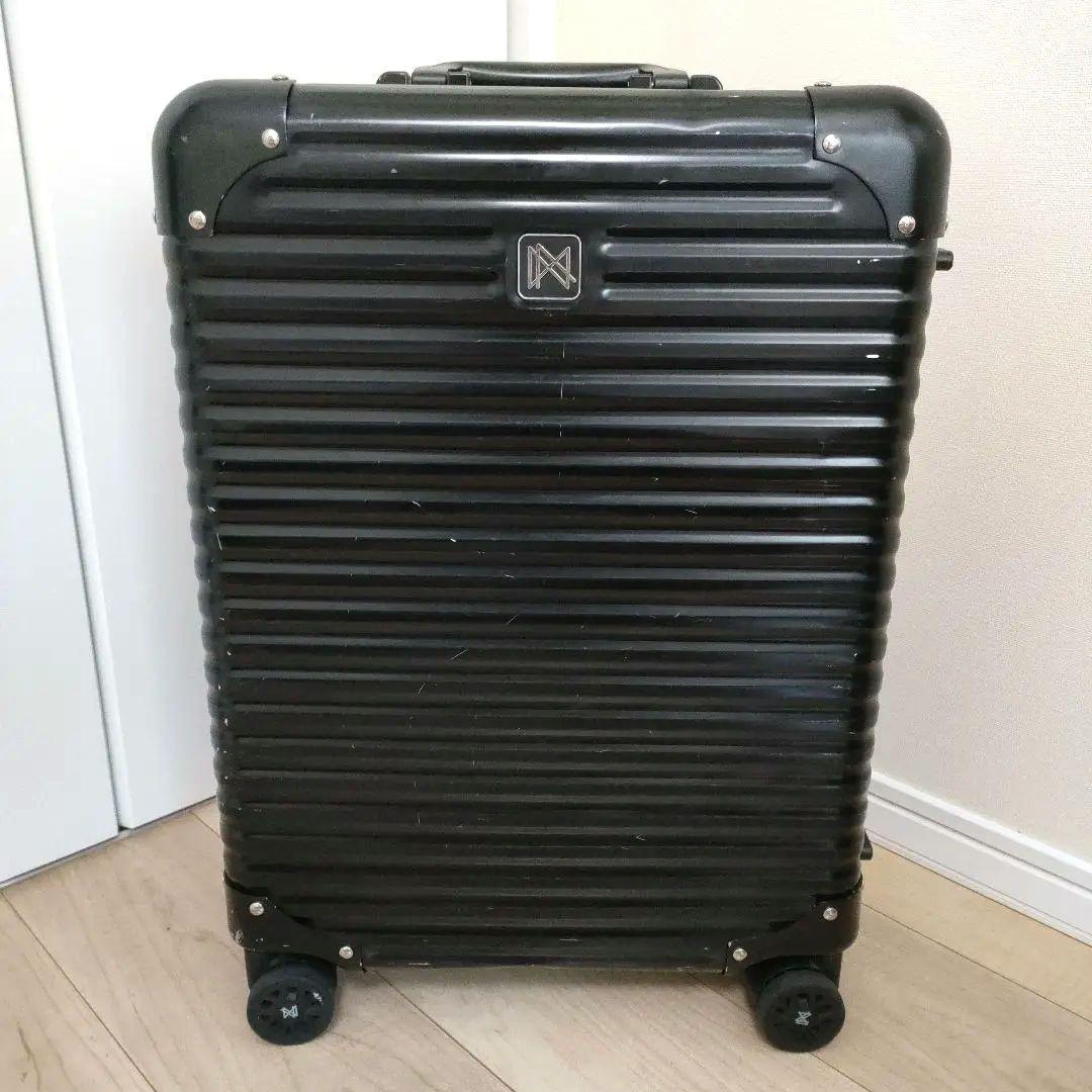 LANZZO ランツォ スーツケース 4輪 アルミ 機内 黒 TSA 33L