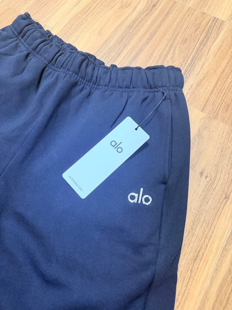 新品タグ付き alo ブラック スエット M