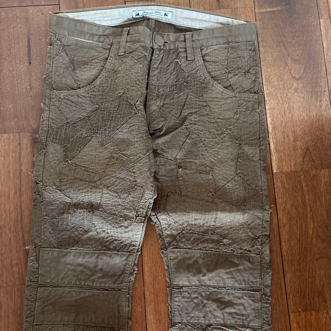 サスクワァッチファブリックスのゾンビクラストパンツになります。カーキ　M