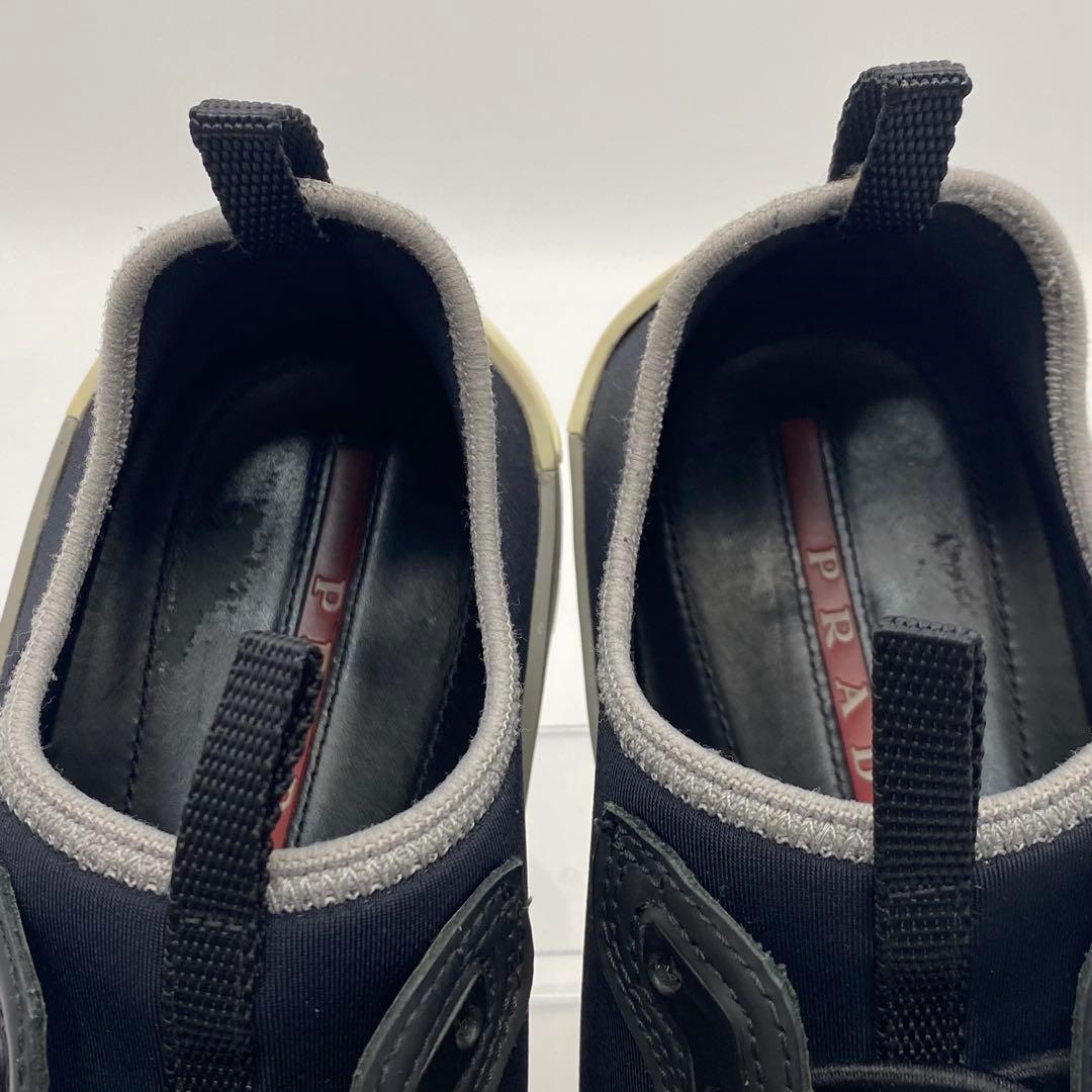 プラダスポーツ　プラダ　スニーカー　スリッポン