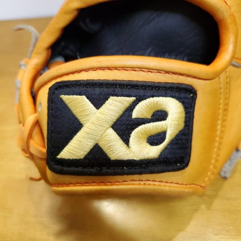 ザナックス 藤川球児モデル 日本製 本人同様 本塁打厳禁 投手用 軟式グローブ