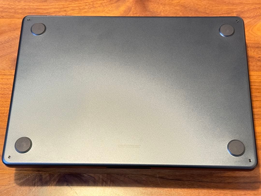 Apple M3 MacBook Air 13インチ（16GB／256GB）