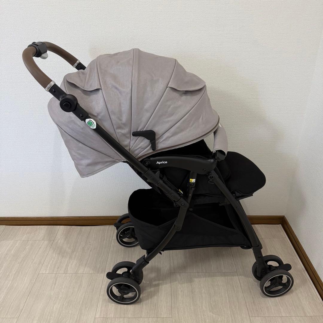 【極美品】2024年モデル アップリカ ラクーナビッテクッション ベビーカー