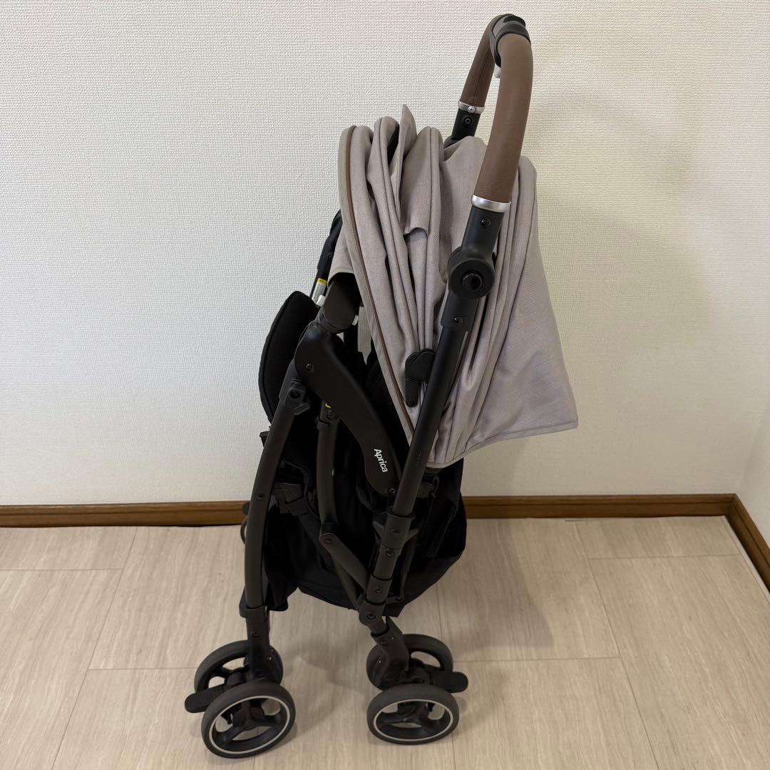 【極美品】2024年モデル アップリカ ラクーナビッテクッション ベビーカー