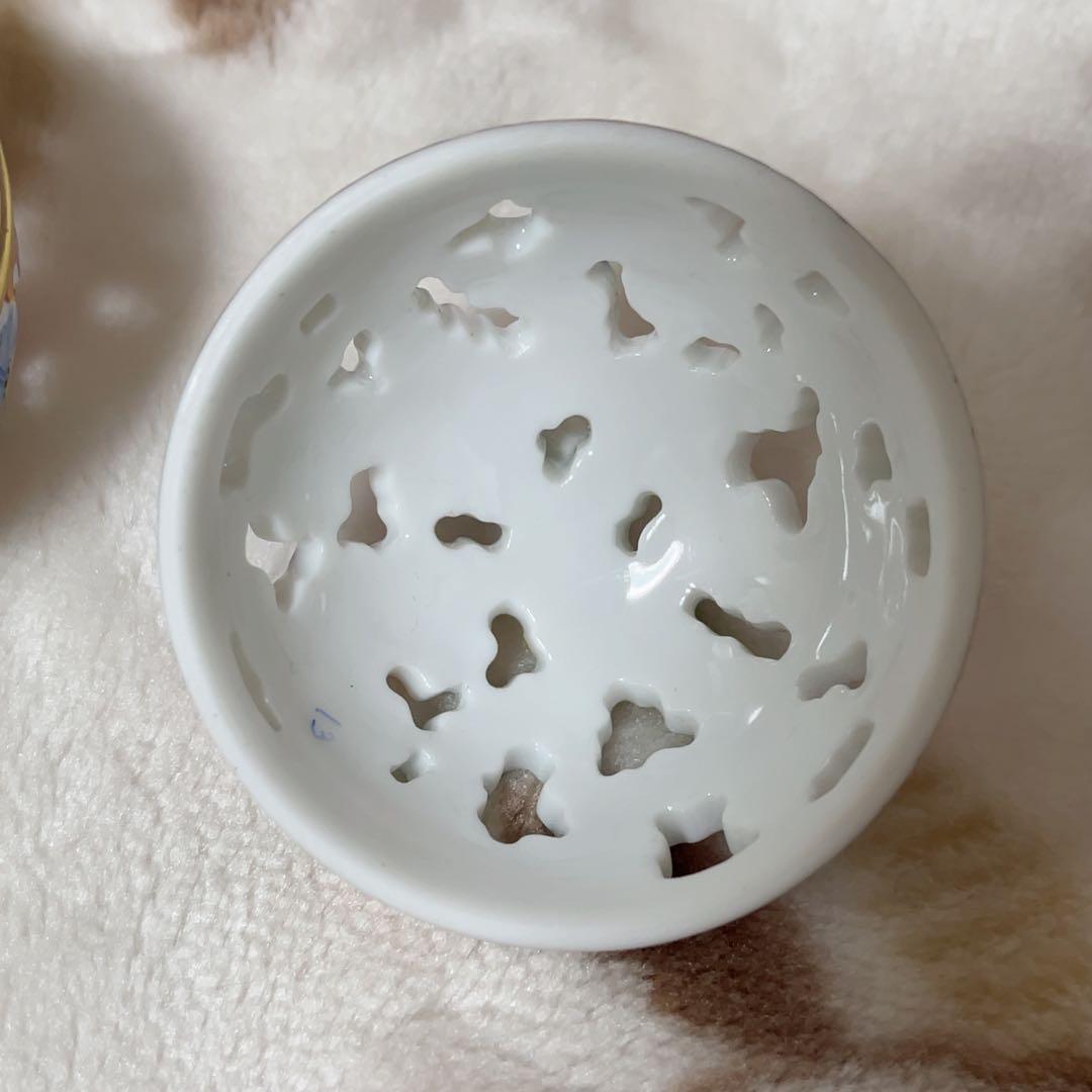 ヘレンド　HEREND　花柄透かし彫り陶器ボックス　ボンボニエール