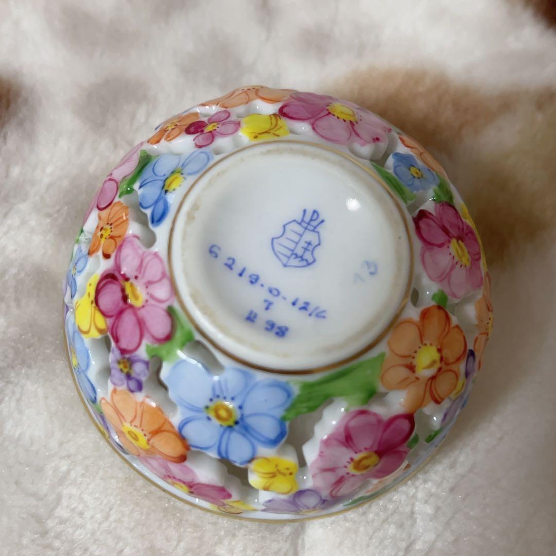 ヘレンド　HEREND　花柄透かし彫り陶器ボックス　ボンボニエール