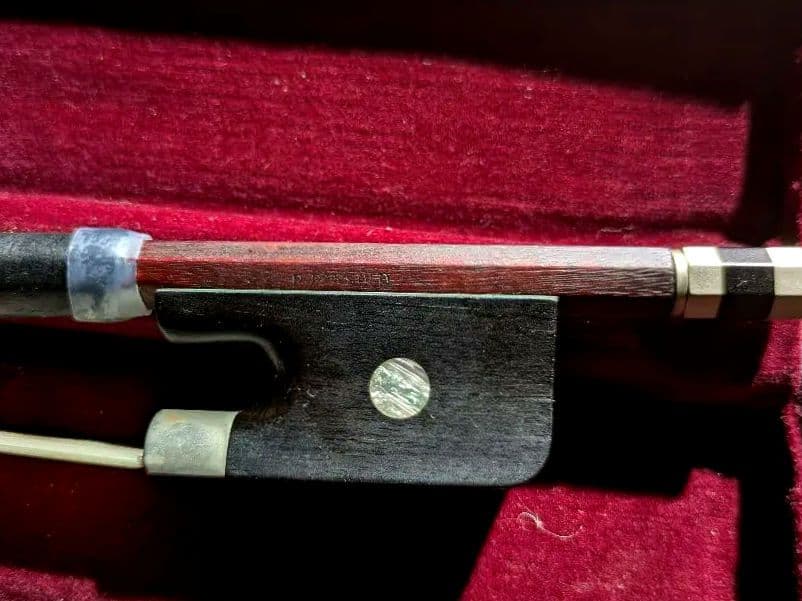 チェロ　中古弓　R.PAESOLD　ローデリッヒ・ペゾルト