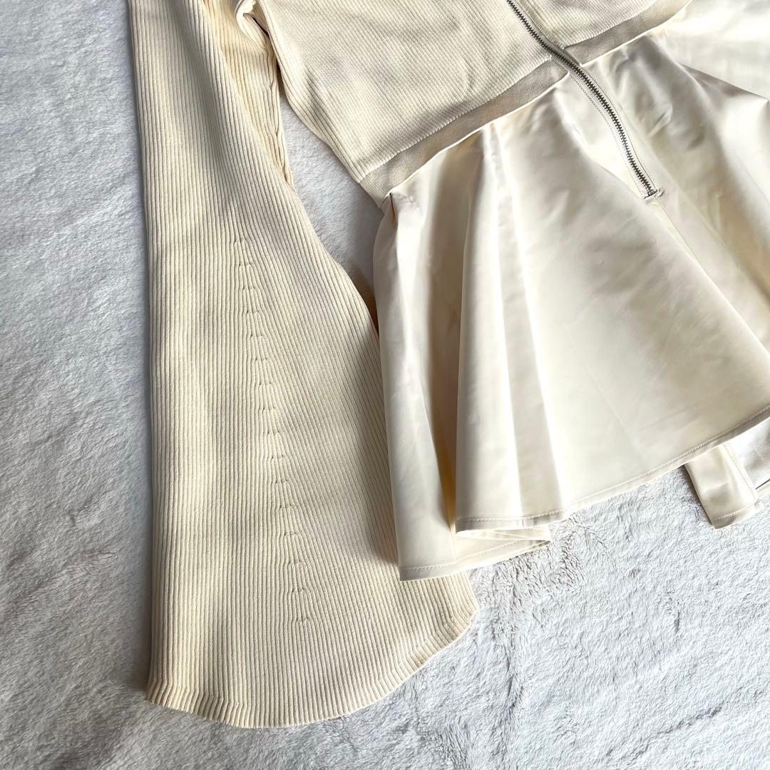 美品✨アダムエロペ　ペプラムコンビニ ットプルオーバー　トップス　ニット　白