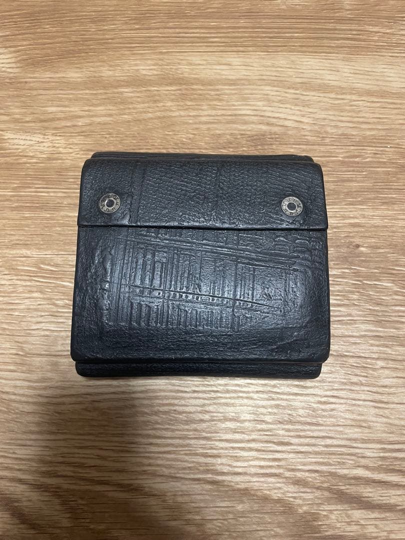 財布　三つ折り　マルジェラ　バレンシアガ　ロエベ