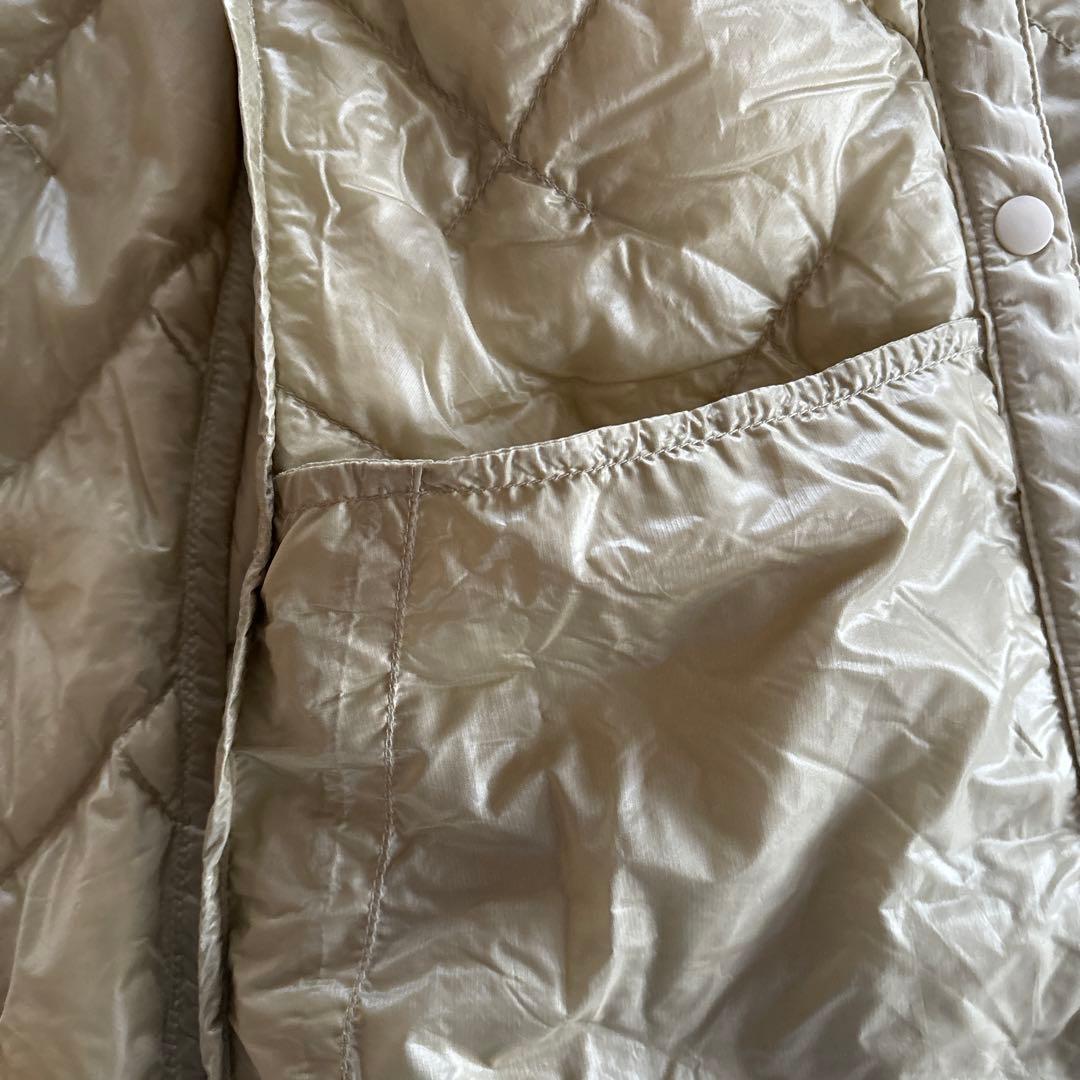 モンベルスペリオダウンラウンドネックジャケット アイボリー　Lサイズ