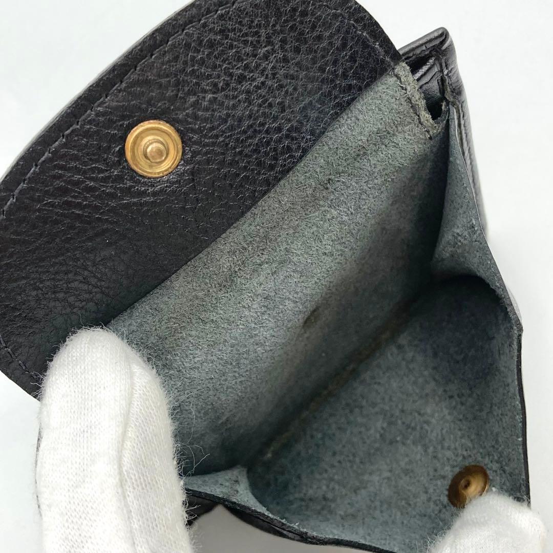 てんてん✨ IL BISONTE 二つ折り財布 黒 レザー ロゴ型押し
