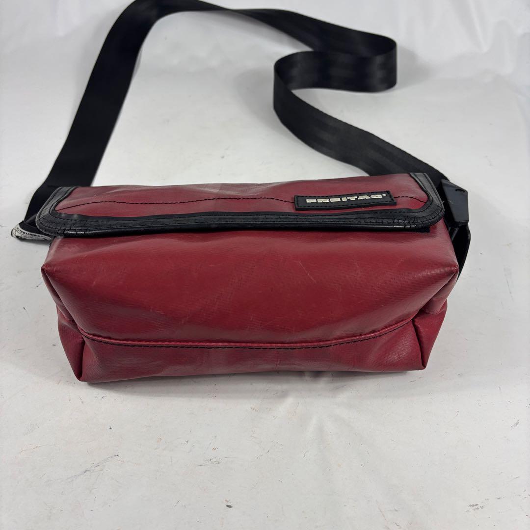 FREITAG メッセンジャーバッグ 赤 レッド