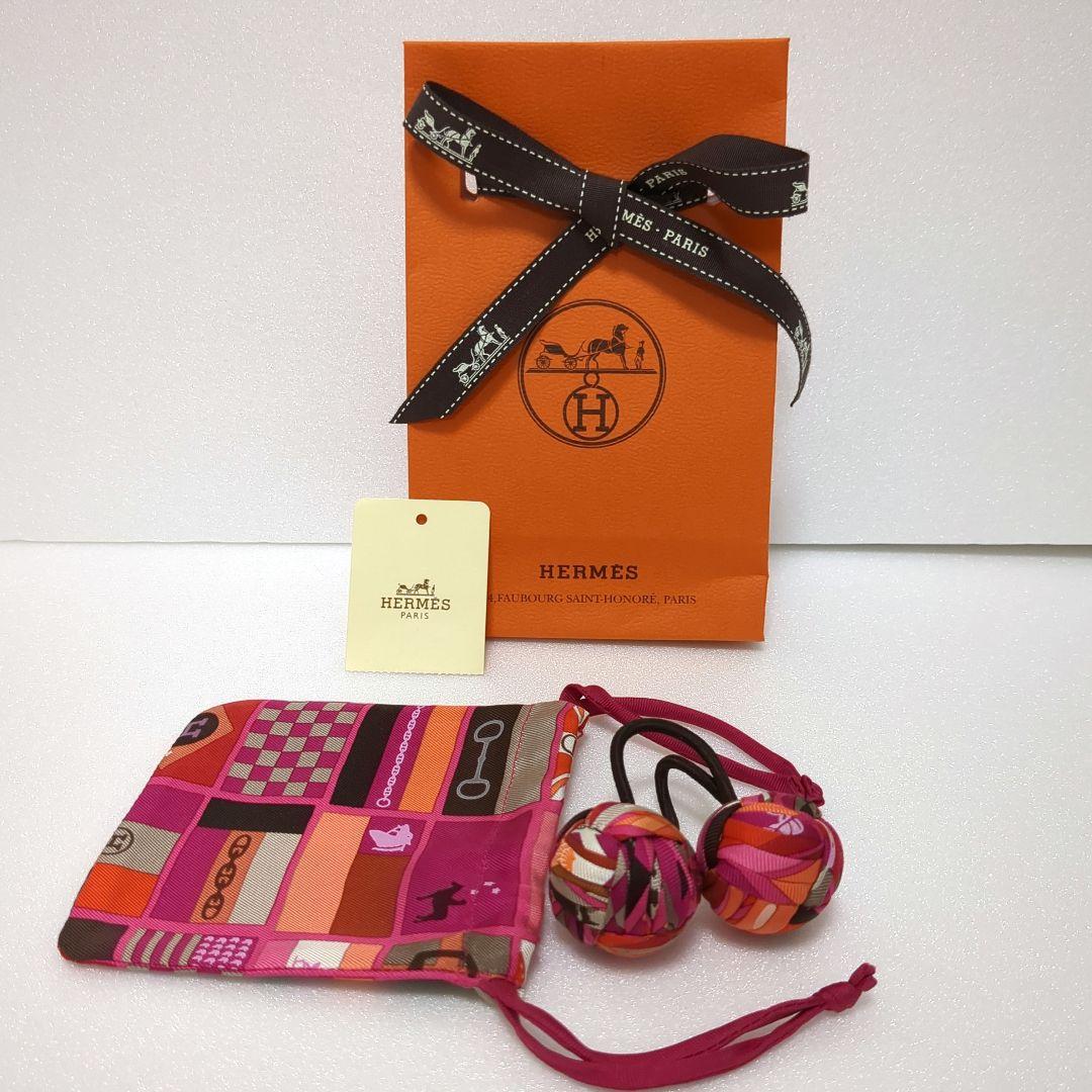 エルメス　シュシュ　ポンポン　アクセサリー