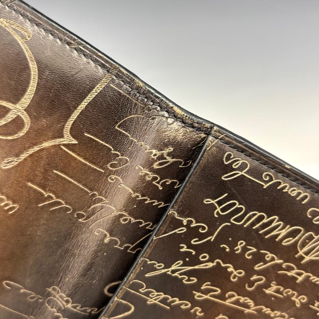 状態良【ベルルッティ本物】2つ折り長財布/カリグラフィ/ブラウン系