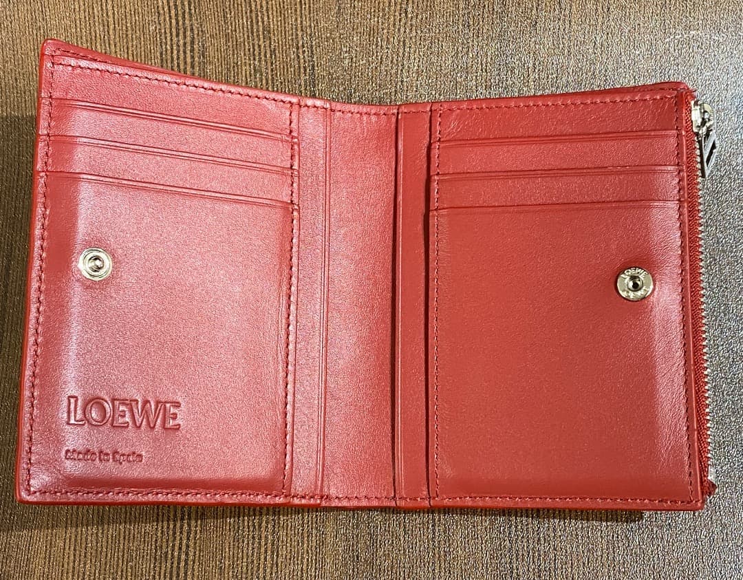 【くさもち】【美品】ロエベ LOEWE 2025秋冬コンパクト 財布