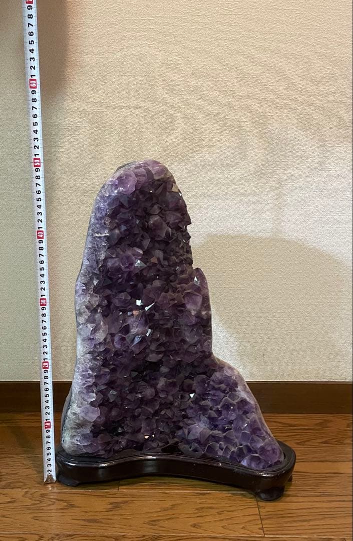 巨大でレアな高品質アメジストドーム